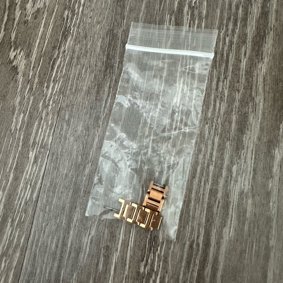 Fendi Watch - Picture 10 of 10